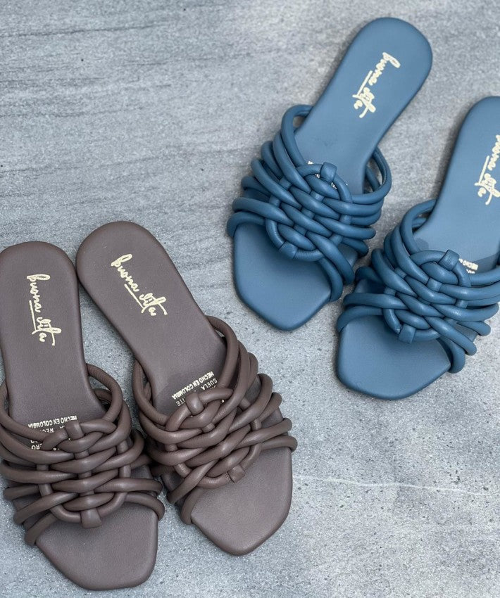 Sandalia Plana 8024 Azul - Caramelo