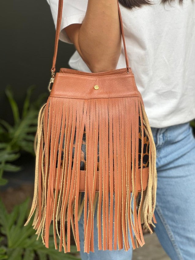 Bolso Serrisa Flecos Miel X Print Jirafa