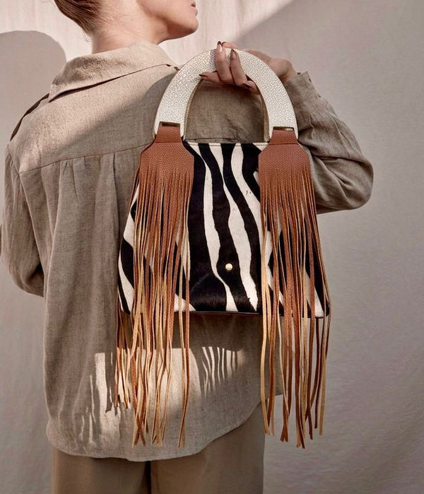 Bolso Hobo Print Cebra x Flecos Miel