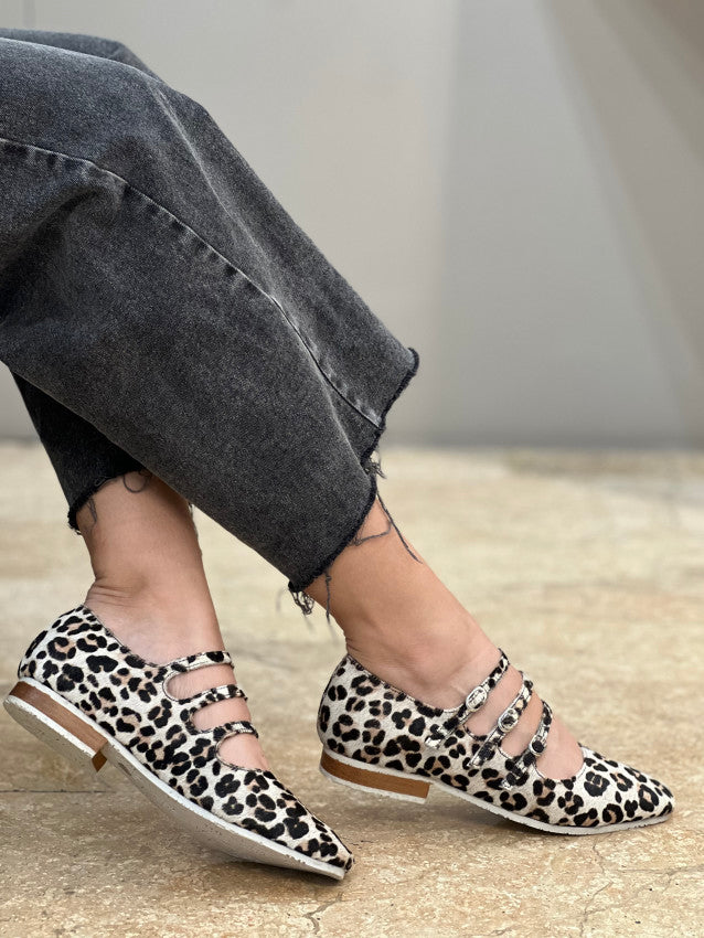 Flat Eloisa Print